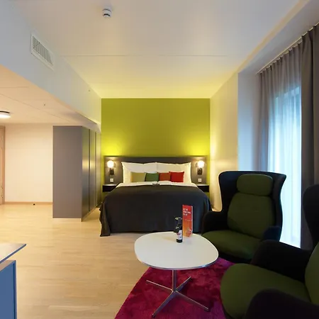 Clarion Energy Hotel