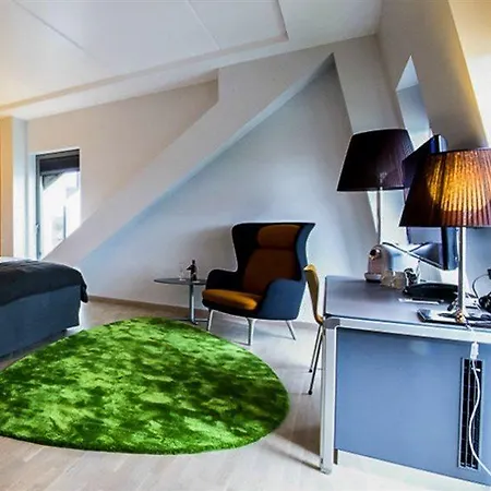 Отель Clarion Energy 4*