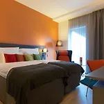 Clarion Energy Hotel